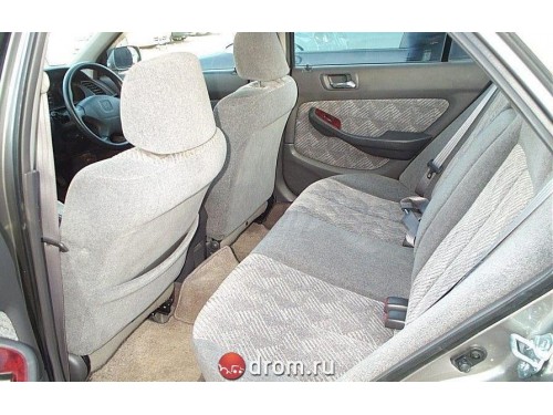 Характеристики автомобиля Honda Accord 2.0 SiR-T (09.1997 - 12.1998): фото, вместимость, скорость, двигатель, топливо, масса, отзывы