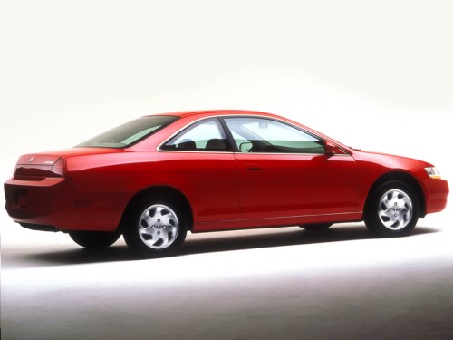 Характеристики автомобиля Honda Accord 2.3 MT EX (10.1997 - 08.2000): фото, вместимость, скорость, двигатель, топливо, масса, отзывы