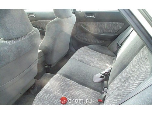 Характеристики автомобиля Honda Accord 2.0 VTS (01.1999 - 05.2000): фото, вместимость, скорость, двигатель, топливо, масса, отзывы