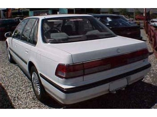 Характеристики автомобиля Honda Ascot 2.0 Si 4WS (07.1991 - 09.1993): фото, вместимость, скорость, двигатель, топливо, масса, отзывы