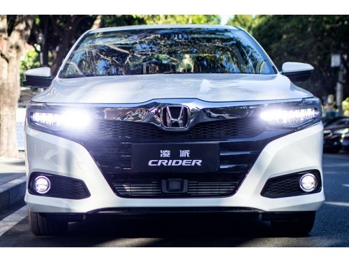 Характеристики автомобиля Honda Crider 1.0T CVT Leading (09.2018 - 07.2021): фото, вместимость, скорость, двигатель, топливо, масса, отзывы