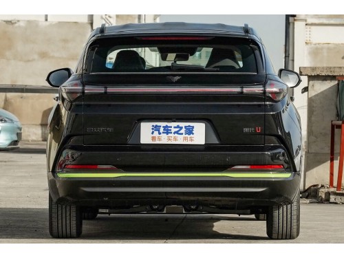 Характеристики автомобиля Hozon Neta U-II 55.8 kWh 400 (lithium iron phosphate battery) (10.2022 - 12.2022): фото, вместимость, скорость, двигатель, топливо, масса, отзывы