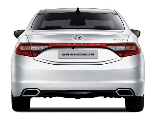 Характеристики автомобиля Hyundai Grandeur 2.2 VGT AT 2WD HG220 Premium (06.2014 - 10.2016): фото, вместимость, скорость, двигатель, топливо, масса, отзывы