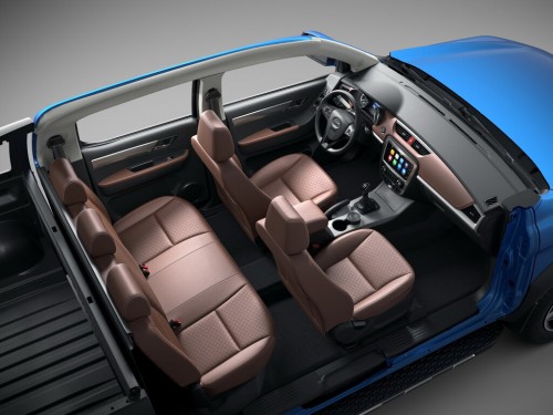 Характеристики автомобиля JAC T8 2.0 T 2WD Comfort Standard (04.2019 - 06.2020): фото, вместимость, скорость, двигатель, топливо, масса, отзывы