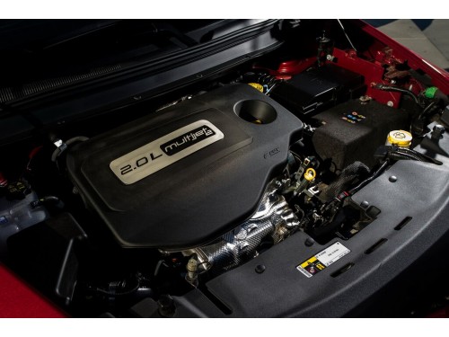 Характеристики автомобиля Jeep Cherokee 2.0D AT AWD Limited (04.2014 - 07.2015): фото, вместимость, скорость, двигатель, топливо, масса, отзывы