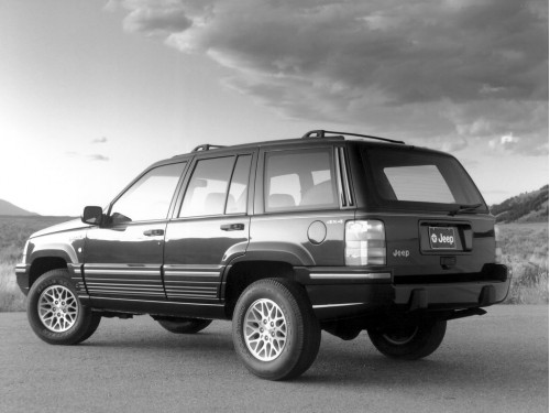 Характеристики автомобиля Jeep Grand Cherokee 5.2 AT 4WD Limited (01.1993 - 08.1995): фото, вместимость, скорость, двигатель, топливо, масса, отзывы