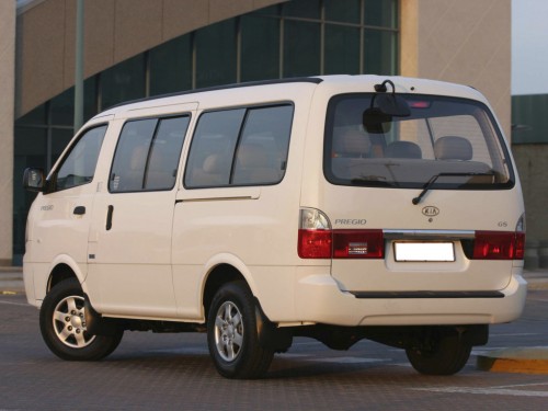 Характеристики автомобиля Kia Bongo 2.9 MT 4X2 CRDi 15 мест (01.2004 - 05.2005): фото, вместимость, скорость, двигатель, топливо, масса, отзывы