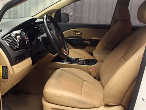 Характеристики автомобиля Kia Carnival 2.2 CRDi AT Deluxe 11 seats (03.2018 - 08.2020): фото, вместимость, скорость, двигатель, топливо, масса, отзывы