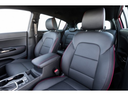 Характеристики автомобиля Kia Sportage 1.6 CRDI DCT 4WD Signature (08.2019 - 07.2021): фото, вместимость, скорость, двигатель, топливо, масса, отзывы