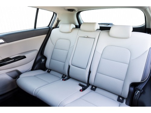 Характеристики автомобиля Kia Sportage 1.6 CRDI DCT 2WD Luxury (07.2018 - 08.2019): фото, вместимость, скорость, двигатель, топливо, масса, отзывы