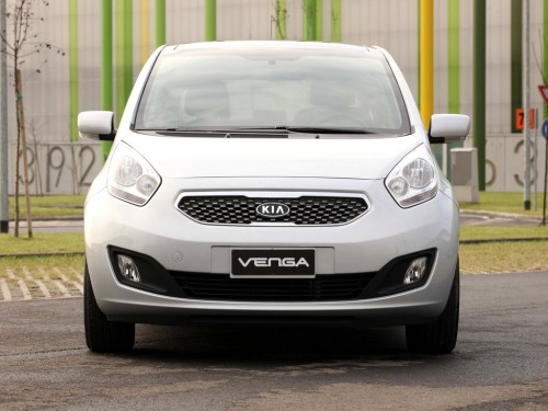 Характеристики автомобиля Kia Venga 1.6 AT Comfort (12.2013 - 01.2015): фото, вместимость, скорость, двигатель, топливо, масса, отзывы