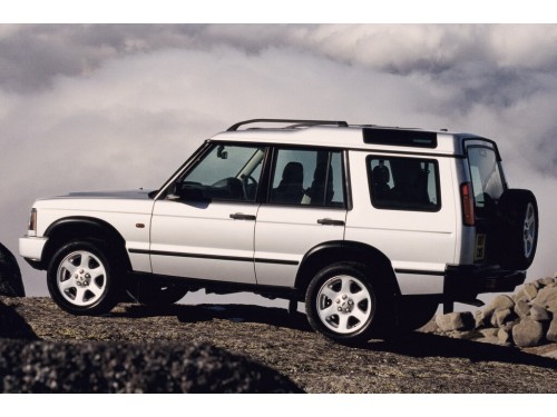 Характеристики автомобиля Land Rover Discovery 2.5 TD MT SE (12.2002 - 09.2004): фото, вместимость, скорость, двигатель, топливо, масса, отзывы
