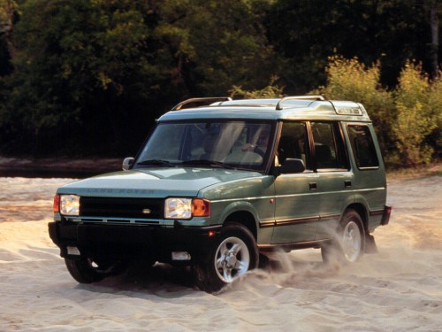 Характеристики автомобиля Land Rover Discovery 2.0 MPI MT (02.1994 - 08.1998): фото, вместимость, скорость, двигатель, топливо, масса, отзывы