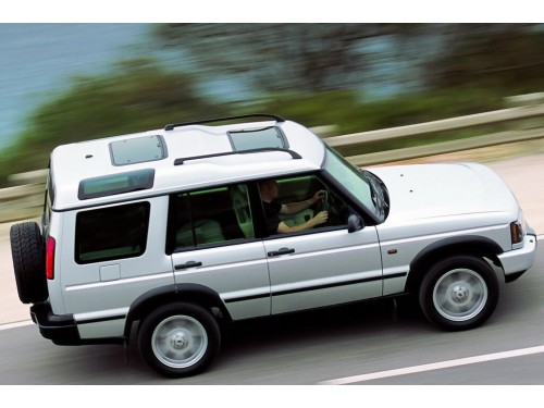 Характеристики автомобиля Land Rover Discovery 2.5 TD MT E (12.2002 - 09.2004): фото, вместимость, скорость, двигатель, топливо, масса, отзывы