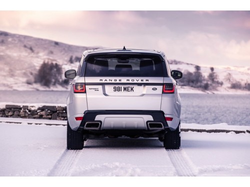 Характеристики автомобиля Land Rover Range Rover Sport 2.0 T AT HSE (10.2017 - 04.2022): фото, вместимость, скорость, двигатель, топливо, масса, отзывы