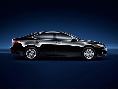Характеристики автомобиля Lexus ES250 2.5 AT 2WD Executive (08.2012 - 09.2015): фото, вместимость, скорость, двигатель, топливо, масса, отзывы