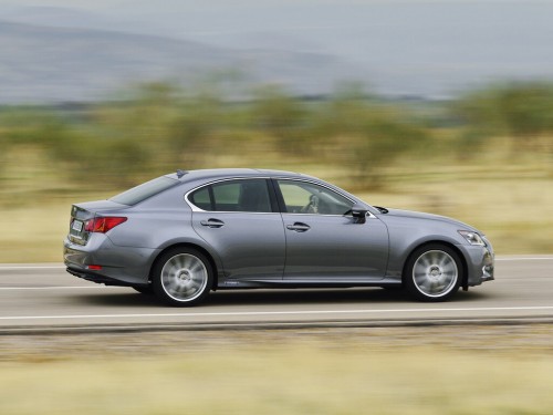 Характеристики автомобиля Lexus GS300h 2.5h CVT (01.2012 - 10.2015): фото, вместимость, скорость, двигатель, топливо, масса, отзывы