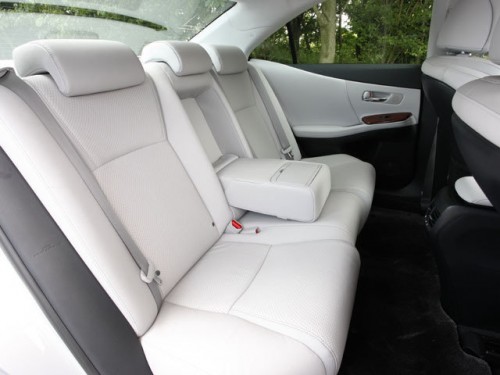 Характеристики автомобиля Lexus HS250h 250h Harmonious leather interior (10.2011 - 12.2012): фото, вместимость, скорость, двигатель, топливо, масса, отзывы