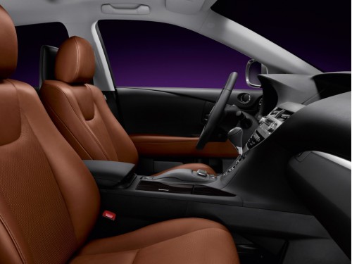 Характеристики автомобиля Lexus RX450h 3.5 CVT (05.2012 - 10.2015): фото, вместимость, скорость, двигатель, топливо, масса, отзывы