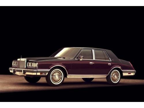 Характеристики автомобиля Lincoln Continental 3.8 AT Givenchy Designer Series (02.1981 - 10.1982): фото, вместимость, скорость, двигатель, топливо, масса, отзывы