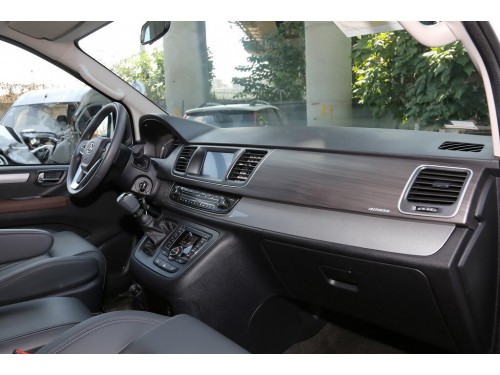 Характеристики автомобиля Maxus G10 1.9TD AT Plus Elite (08.2017 - 04.2020): фото, вместимость, скорость, двигатель, топливо, масса, отзывы