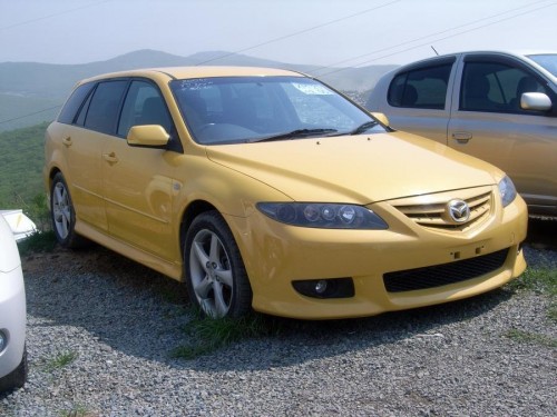 Характеристики автомобиля Mazda Atenza 2.3 23C 4WD (08.2002 - 05.2005): фото, вместимость, скорость, двигатель, топливо, масса, отзывы