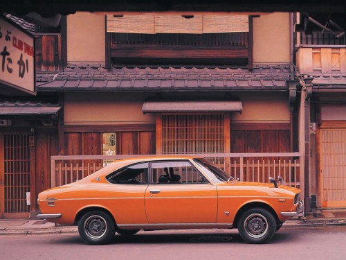 Характеристики автомобиля Mazda Capella 1600 (07.1973 - 01.1974): фото, вместимость, скорость, двигатель, топливо, масса, отзывы