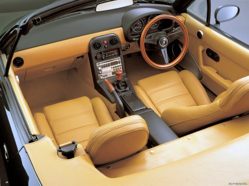 Характеристики автомобиля Mazda Eunos Roadster 1.6 V special (08.1990 - 06.1991): фото, вместимость, скорость, двигатель, топливо, масса, отзывы
