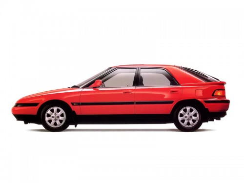 Характеристики автомобиля Mazda Familia 1.5 Astina (01.1991 - 01.1993): фото, вместимость, скорость, двигатель, топливо, масса, отзывы