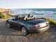 Характеристики автомобиля Mazda MX-5 2.0 MT Expression Roadster (07.2005 - 09.2008): фото, вместимость, скорость, двигатель, топливо, масса, отзывы