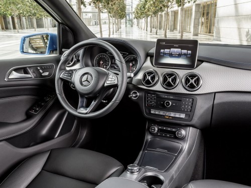 Характеристики автомобиля Mercedes-Benz B-Class B 160 d MT (11.2014 - 12.2018): фото, вместимость, скорость, двигатель, топливо, масса, отзывы