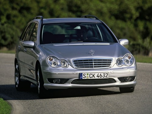 Характеристики автомобиля Mercedes-Benz C-Class C 180 Kompressor МT Elegance (03.2004 - 05.2007): фото, вместимость, скорость, двигатель, топливо, масса, отзывы