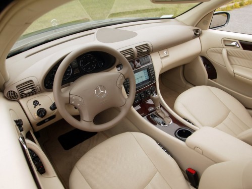Характеристики автомобиля Mercedes-Benz C-Class C 280 AT Luxury (08.2005 - 09.2007): фото, вместимость, скорость, двигатель, топливо, масса, отзывы