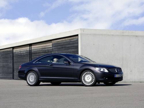 Характеристики автомобиля Mercedes-Benz CL-Class CL 500 AT (09.2006 - 08.2010): фото, вместимость, скорость, двигатель, топливо, масса, отзывы