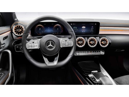 Характеристики автомобиля Mercedes-Benz CLA-Class CLA 200 DCT Sport (08.2019 - 03.2022): фото, вместимость, скорость, двигатель, топливо, масса, отзывы