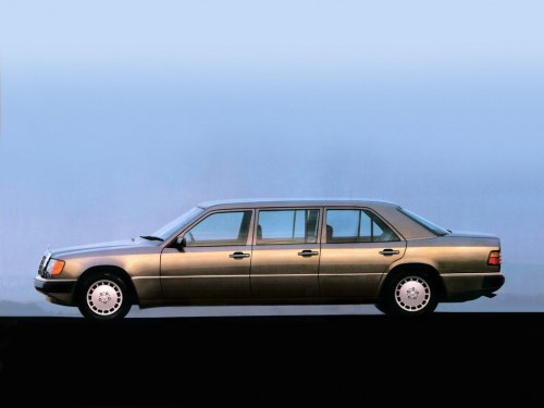 Характеристики автомобиля Mercedes-Benz E-Class 280 E AT Base (11.1992 - 07.1993): фото, вместимость, скорость, двигатель, топливо, масса, отзывы