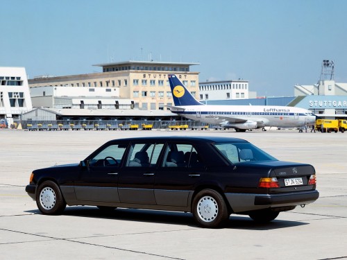 Характеристики автомобиля Mercedes-Benz E-Class 280 E AT Base (11.1992 - 07.1993): фото, вместимость, скорость, двигатель, топливо, масса, отзывы