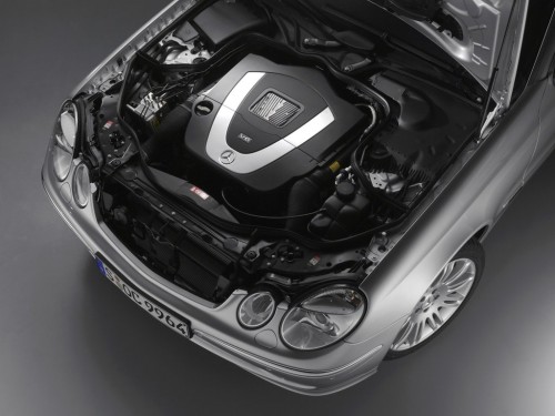 Характеристики автомобиля Mercedes-Benz E-Class E 200 CDI MТ Avantgarde (09.2002 - 08.2006): фото, вместимость, скорость, двигатель, топливо, масса, отзывы