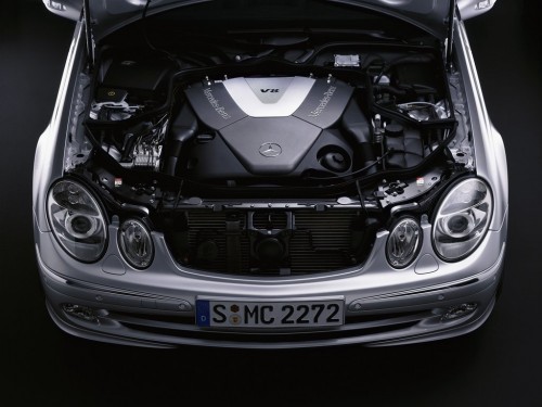 Характеристики автомобиля Mercedes-Benz E-Class E 200 CDI MТ Elegance (09.2002 - 08.2006): фото, вместимость, скорость, двигатель, топливо, масса, отзывы