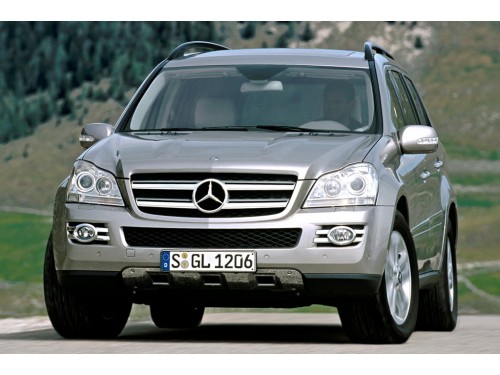 Характеристики автомобиля Mercedes-Benz GL-Class GL 450 4MATIC (02.2006 - 05.2009): фото, вместимость, скорость, двигатель, топливо, масса, отзывы
