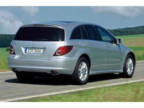 Характеристики автомобиля Mercedes-Benz R-Class R 350 4MATIC AT (09.2006 - 12.2007): фото, вместимость, скорость, двигатель, топливо, масса, отзывы
