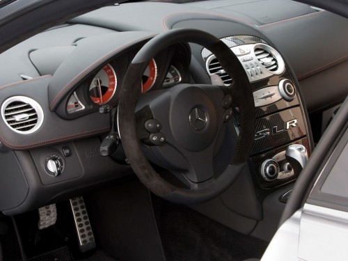 Характеристики автомобиля Mercedes-Benz SLR McLaren 5.4 SLK 722 GT AT (10.2007 - 06.2008): фото, вместимость, скорость, двигатель, топливо, масса, отзывы