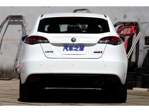 Характеристики автомобиля MG 5 1.5 MT Luxury (03.2012 - 09.2015): фото, вместимость, скорость, двигатель, топливо, масса, отзывы