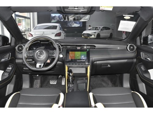 Характеристики автомобиля MG 6 Pro 1.5T DCT Trendy Luxury (08.2021 - 03.2023): фото, вместимость, скорость, двигатель, топливо, масса, отзывы