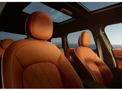 Характеристики автомобиля MINI Countryman 1.5 AMТ Cooper (08.2020 - 12.2022): фото, вместимость, скорость, двигатель, топливо, масса, отзывы