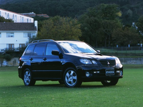 Характеристики автомобиля Mitsubishi Airtrek 2.4 24v (10.2002 - 12.2003): фото, вместимость, скорость, двигатель, топливо, масса, отзывы