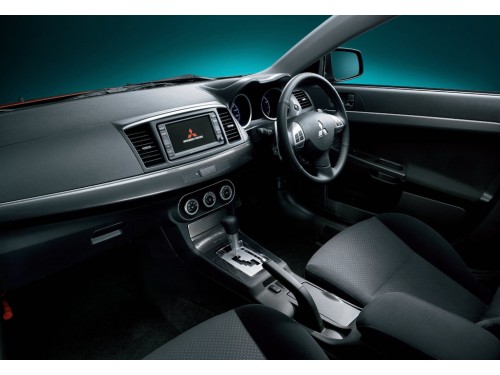 Характеристики автомобиля Mitsubishi Galant Fortis 1.8 touring (12.2009 - 07.2010): фото, вместимость, скорость, двигатель, топливо, масса, отзывы