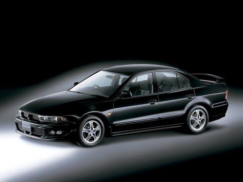 Характеристики автомобиля Mitsubishi Galant 1.8 Viento MMCS (04.1999 - 04.2000): фото, вместимость, скорость, двигатель, топливо, масса, отзывы
