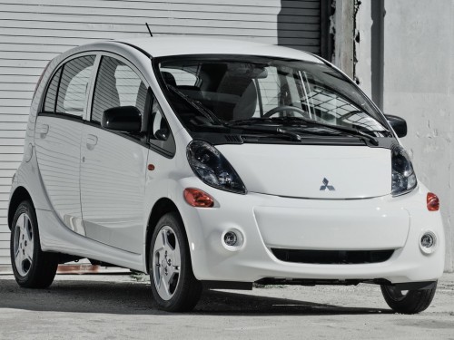 Характеристики автомобиля Mitsubishi i-MiEV 49 kW ES (12.2011 - 08.2017): фото, вместимость, скорость, двигатель, топливо, масса, отзывы