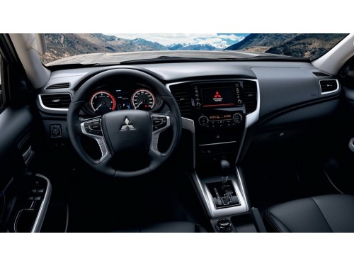 Характеристики автомобиля Mitsubishi L200 2.4 AT Intense (02.2019 - 04.2022): фото, вместимость, скорость, двигатель, топливо, масса, отзывы